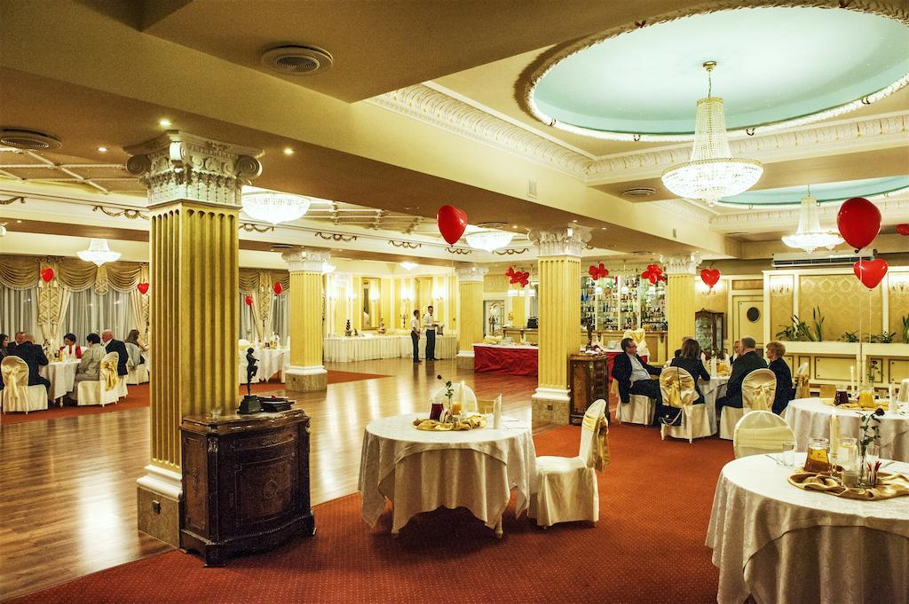 Spa Hotel Gloria بشيميش المظهر الخارجي الصورة
