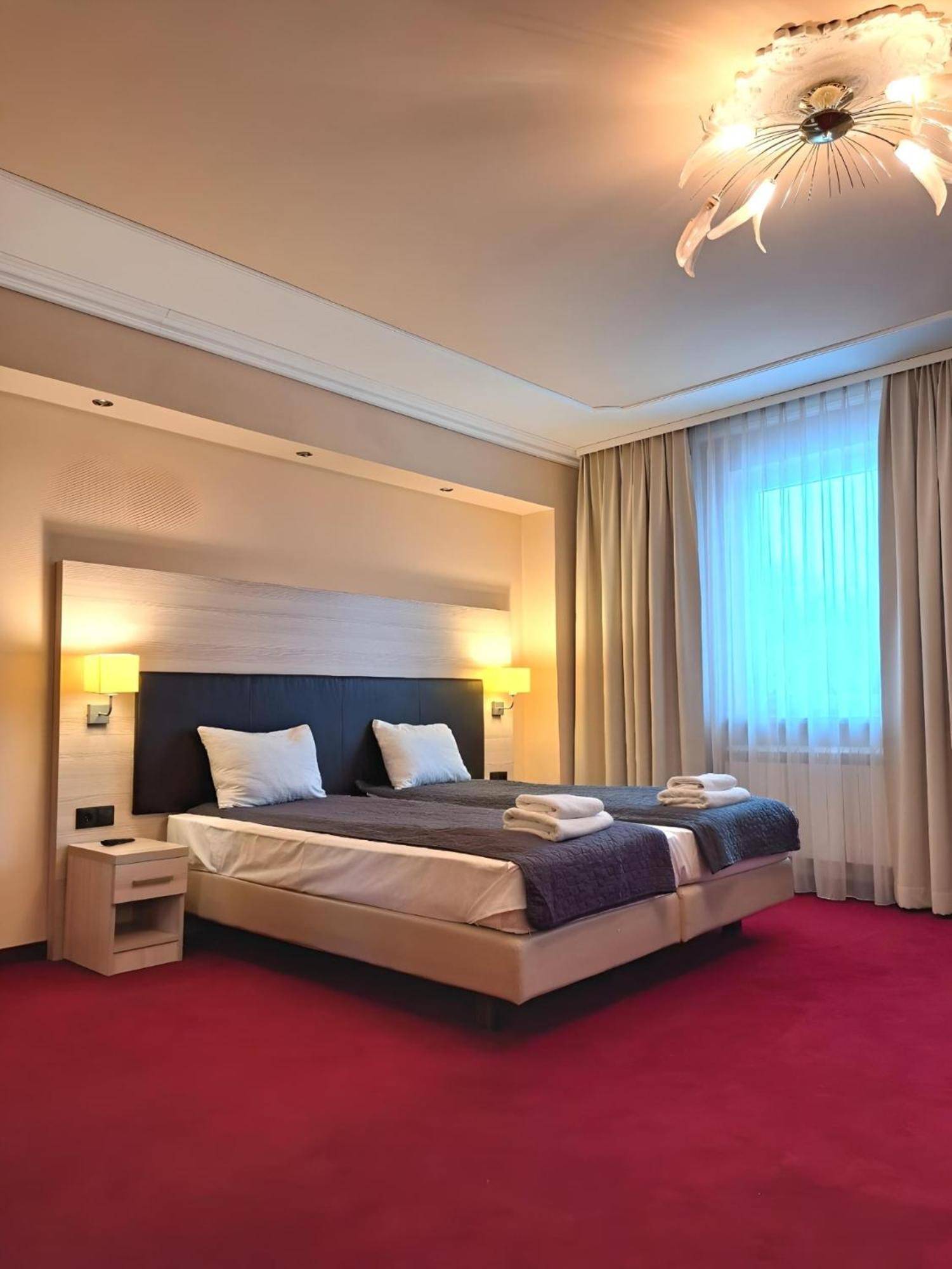 Spa Hotel Gloria بشيميش المظهر الخارجي الصورة